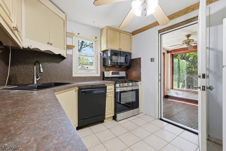 Property listing MLS 4045851 photo 11