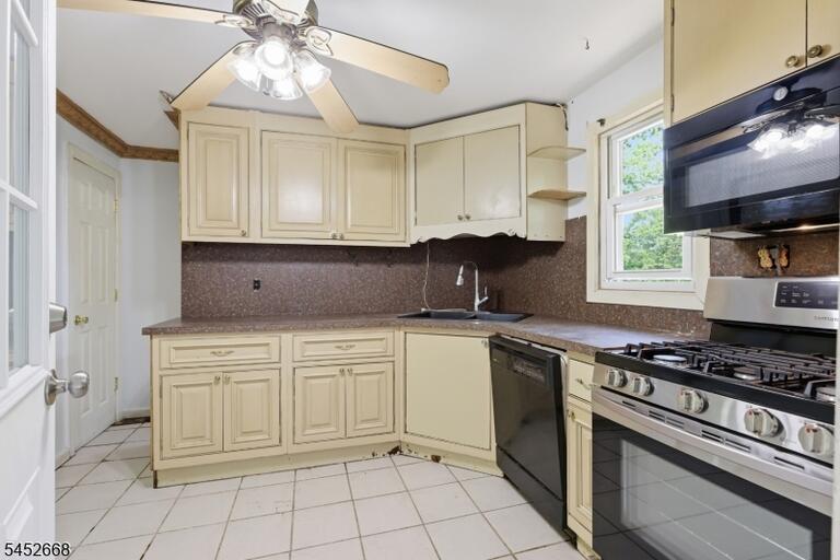 Property listing MLS 4045851 photo 12