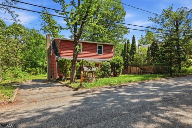 Property listing MLS 4045851 photo 3