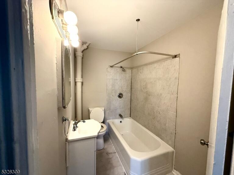 Property listing MLS 4045911 photo 8