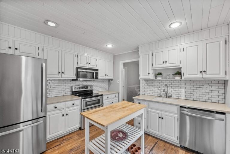 Property listing MLS 4046460 photo 12