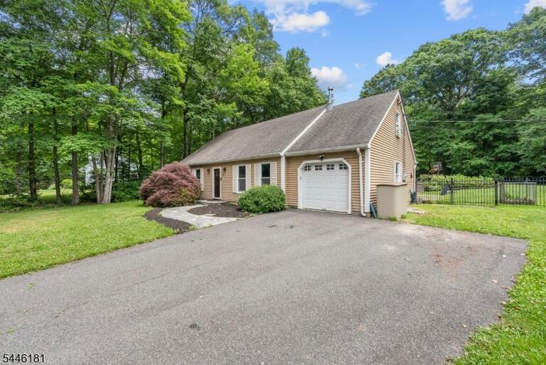 Property listing MLS 4046460 photo 42
