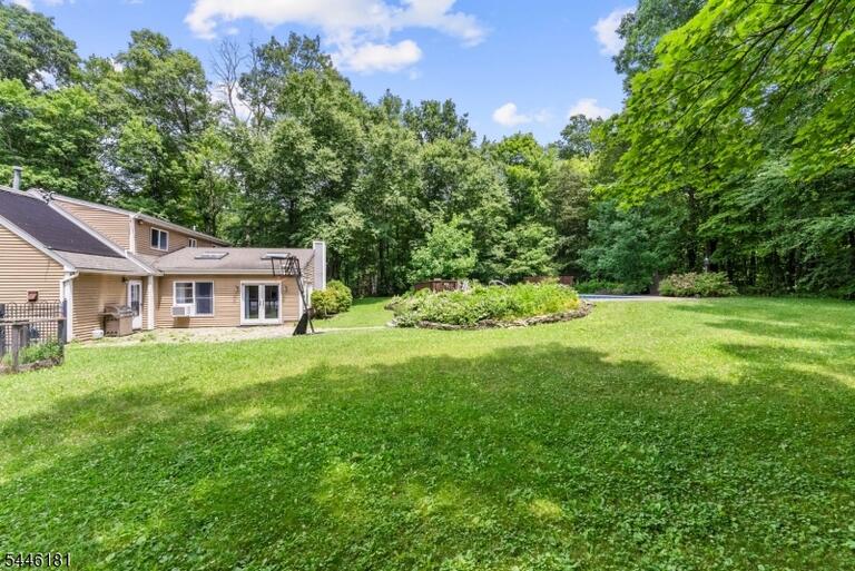 Property listing MLS 4046460 photo 43