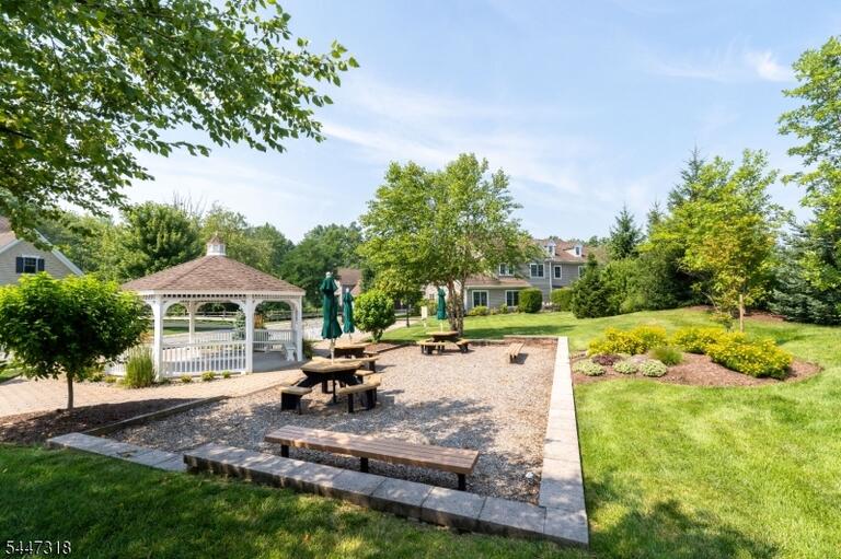Property listing MLS 4046766 photo 32
