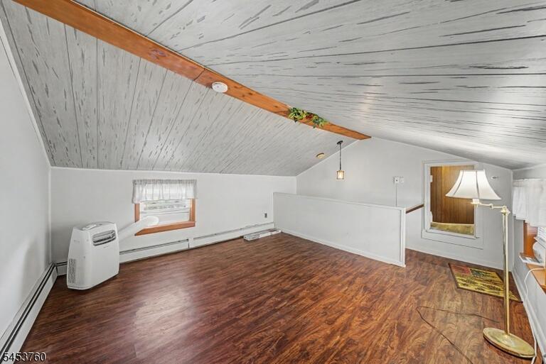 Property listing MLS 4046816 photo 17
