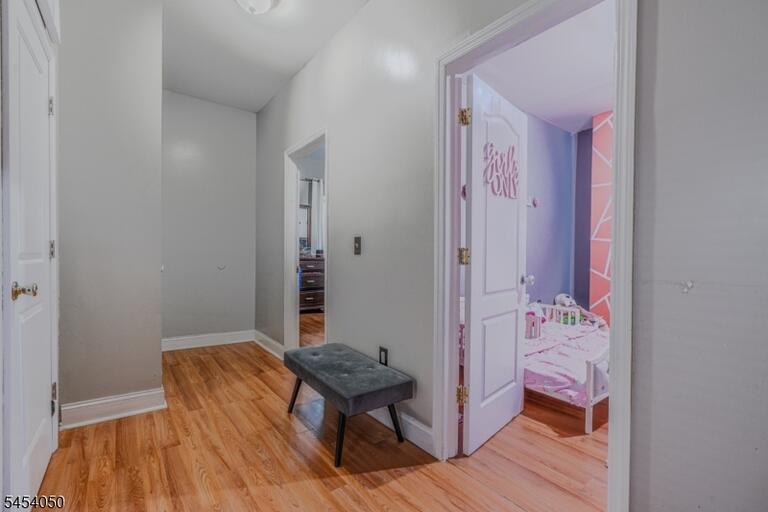 Property listing MLS 4047065 photo 9