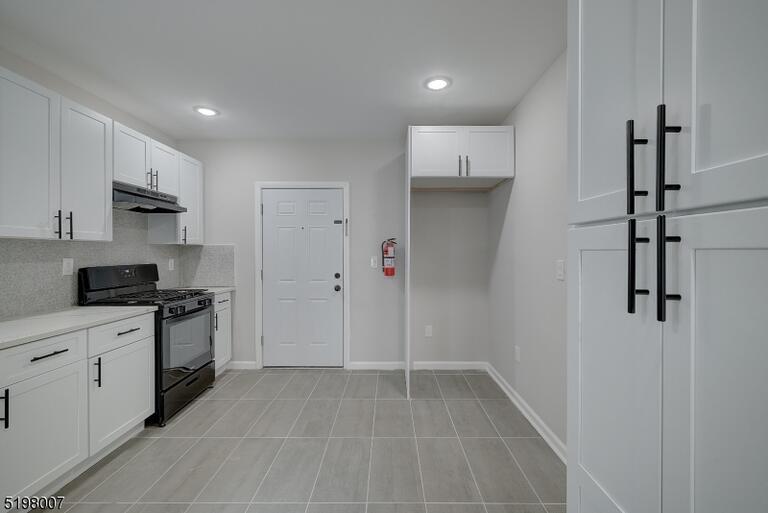 Property listing MLS 4047387 photo 15