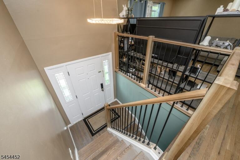 Property listing MLS 4047711 photo 4