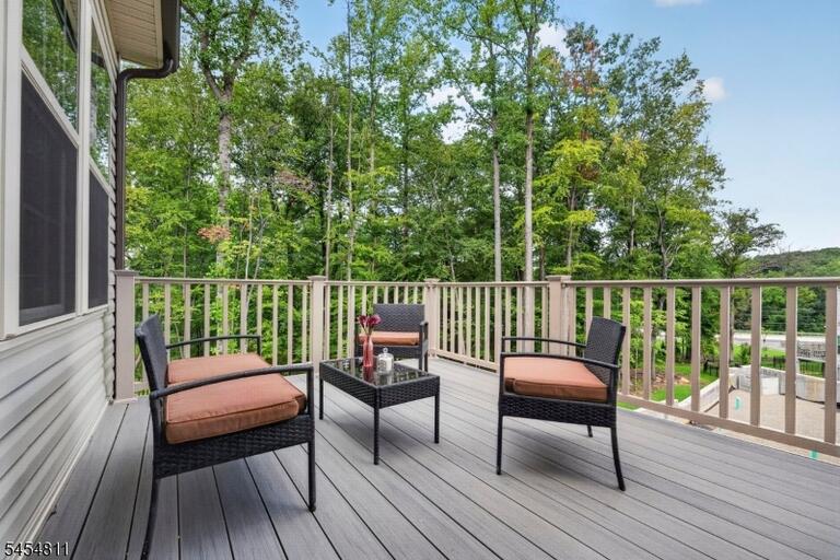 Property listing MLS 4047716 photo 47