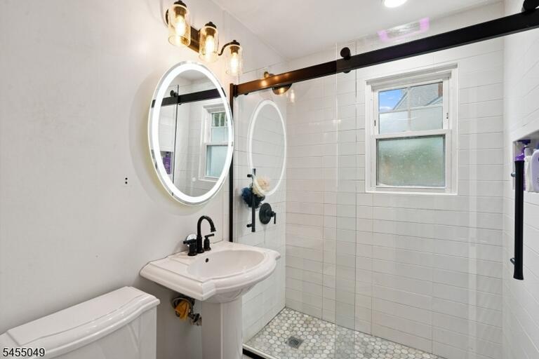 Property listing MLS 4047870 photo 17