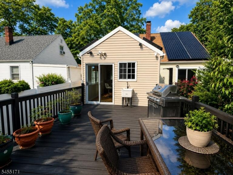 Property listing MLS 4048000 photo 15