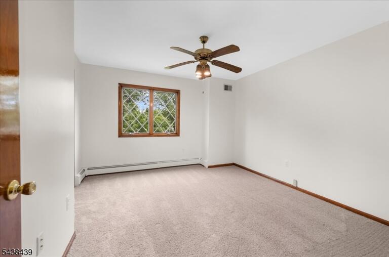 Property listing MLS 4048491 photo 19