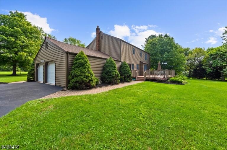 Property listing MLS 4048491 photo 32