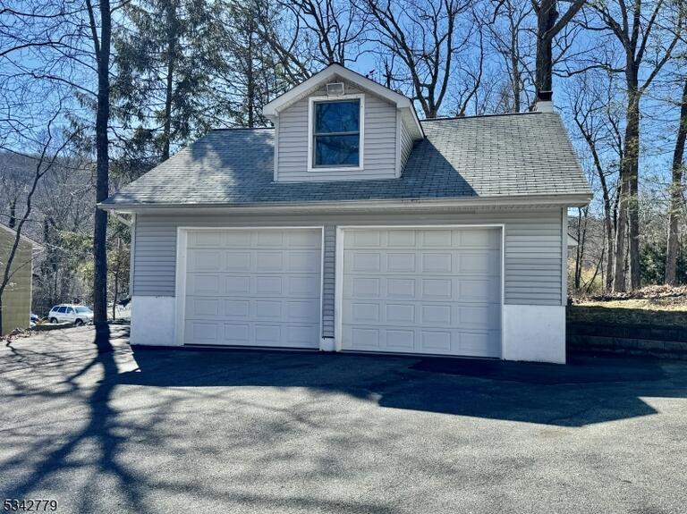 Property listing MLS 4048520 photo 22