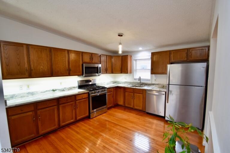 Property listing MLS 4048520 photo 6