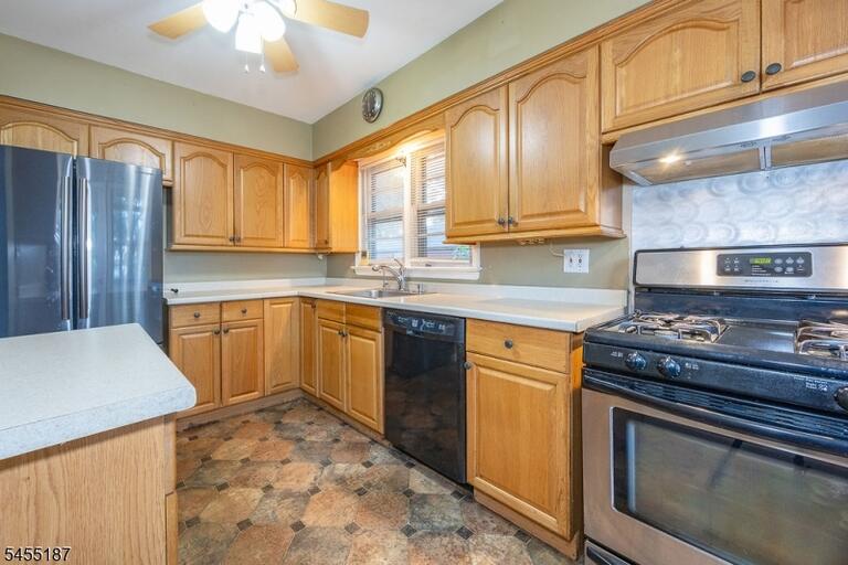 Property listing MLS 4048588 photo 6
