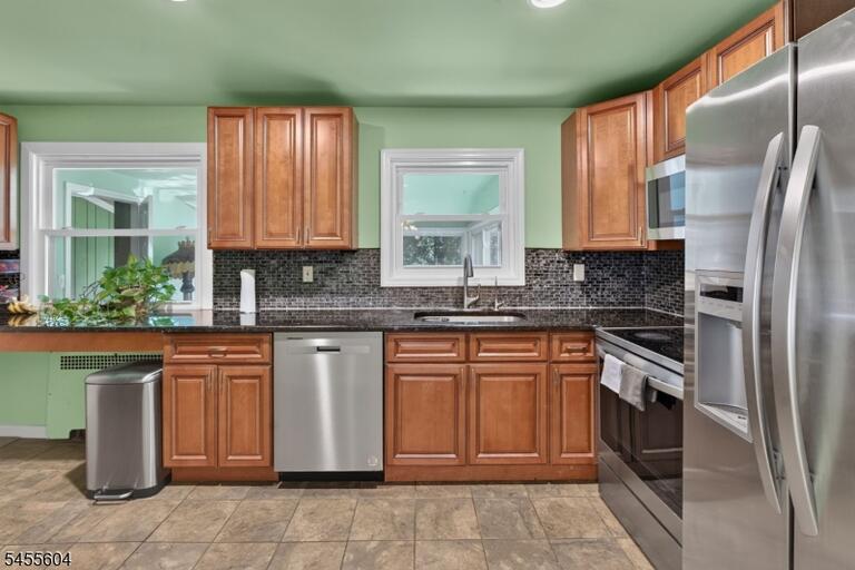 Property listing MLS 4048796 photo 7