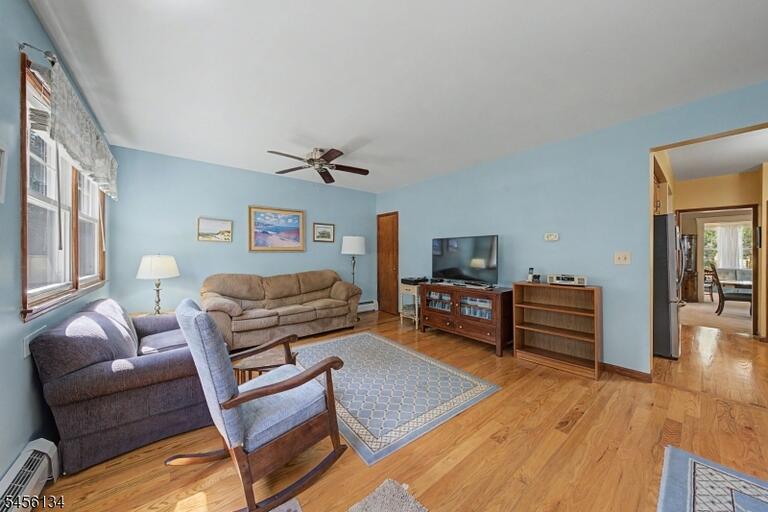 Property listing MLS 4048809 photo 23