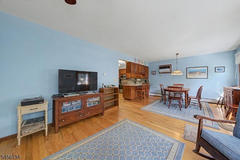 Property listing MLS 4048809 photo 24