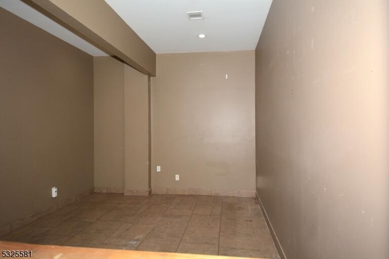 Property listing MLS 4048830 photo 12