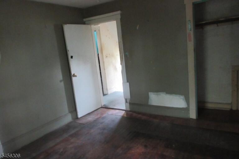 Property listing MLS 4048928 photo 11