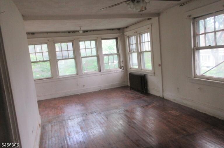 Property listing MLS 4048928 photo 12