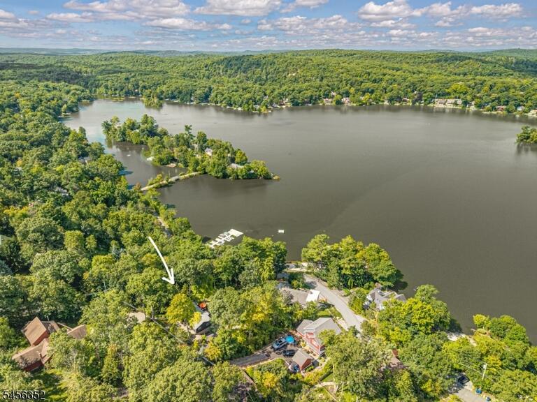 Property listing MLS 4049001 photo 10