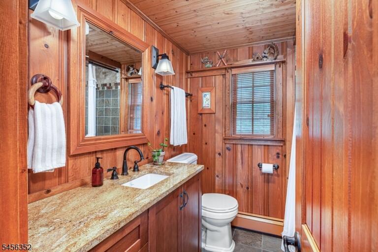 Property listing MLS 4049001 photo 18