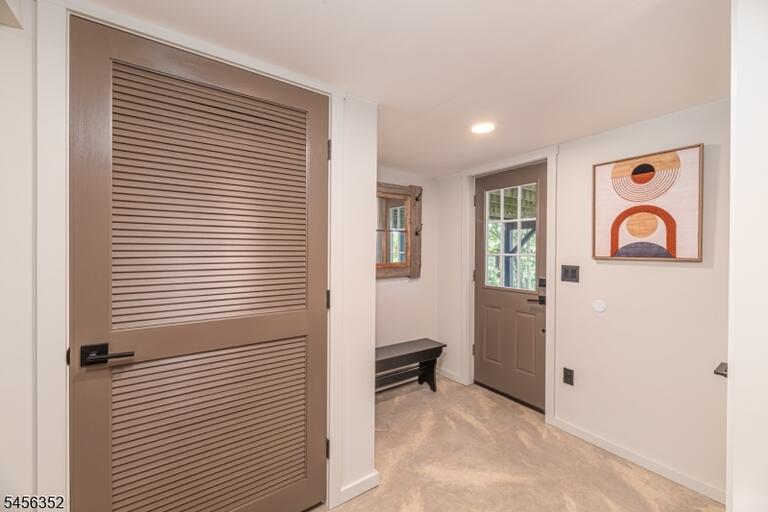 Property listing MLS 4049001 photo 22