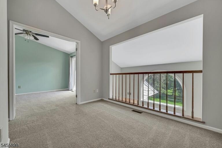 Property listing MLS 4049023 photo 15