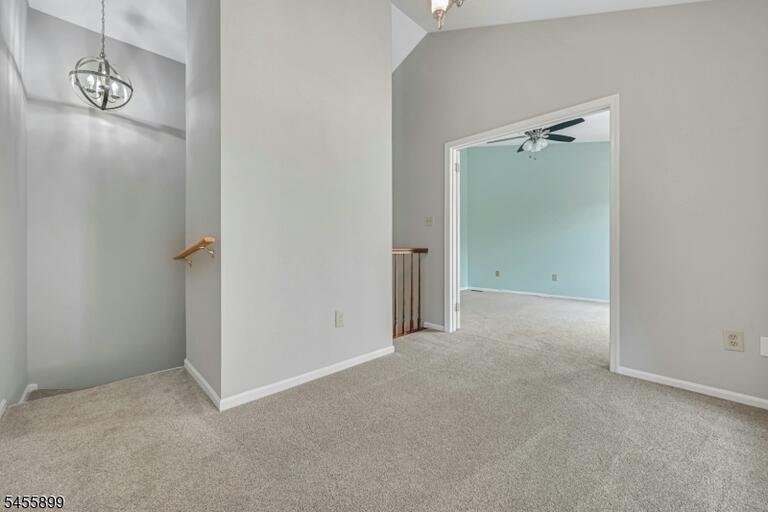Property listing MLS 4049023 photo 17