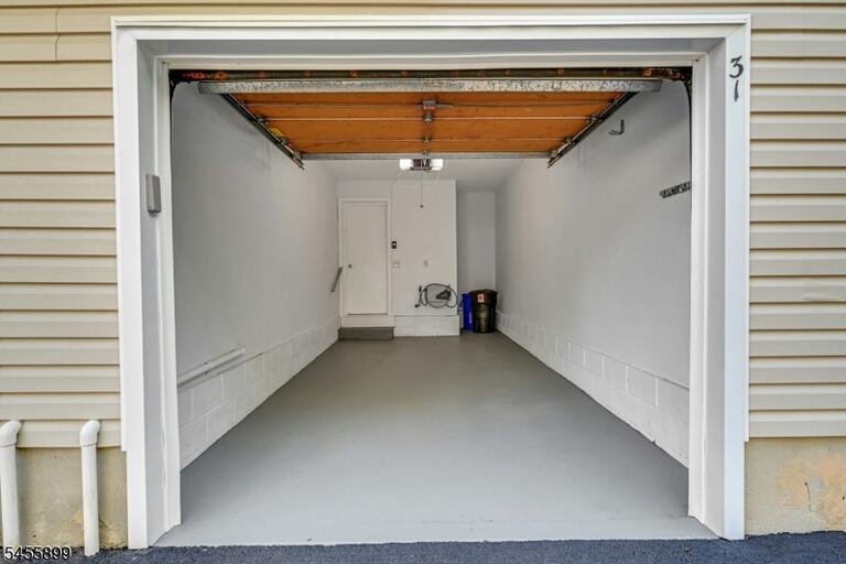 Property listing MLS 4049023 photo 27