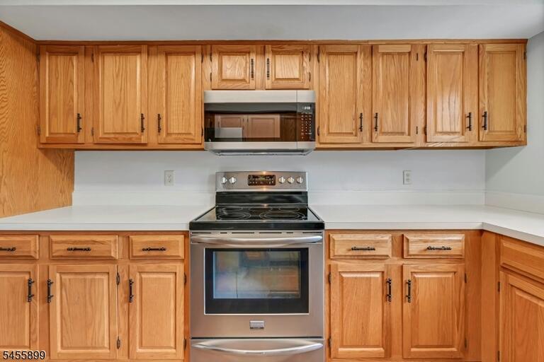 Property listing MLS 4049023 photo 9