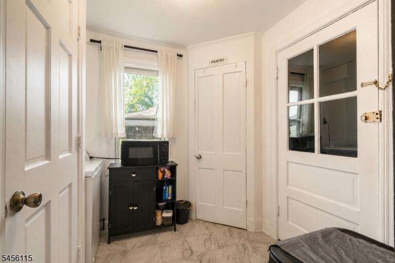 Property listing MLS 4049027 photo 10
