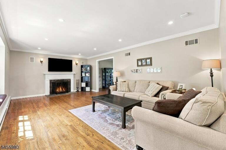 Property listing MLS 4049032 photo 11