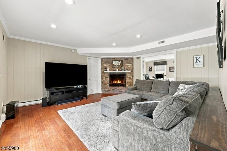 Property listing MLS 4049032 photo 21