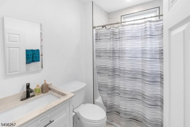 Property listing MLS 4049062 photo 32