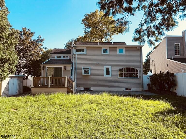 Property listing MLS 4049081 photo 16