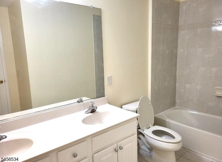 Property listing MLS 4049166 photo 21