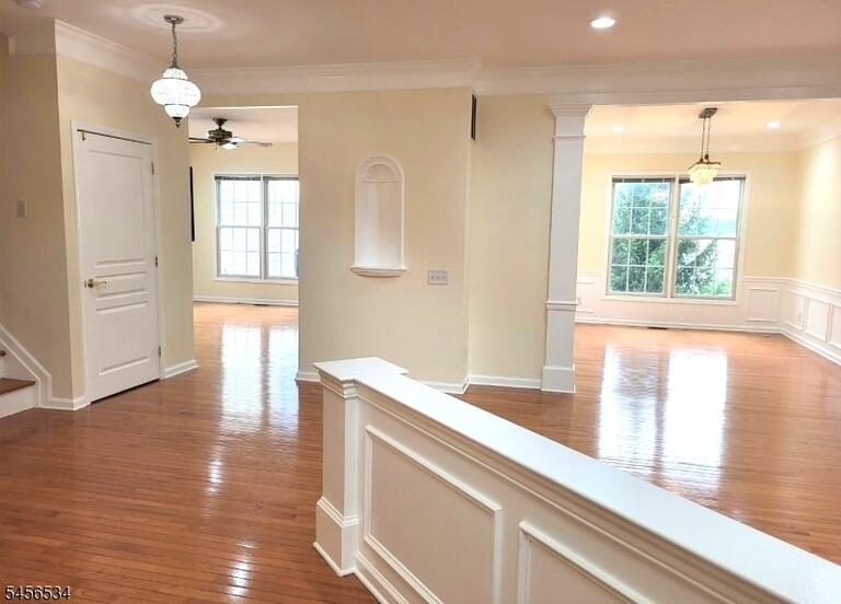 Property listing MLS 4049166 photo 3