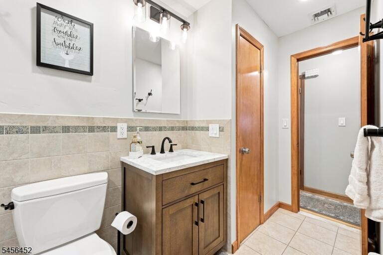 Property listing MLS 4049169 photo 19