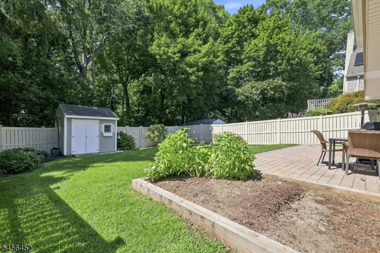 Property listing MLS 4049169 photo 31