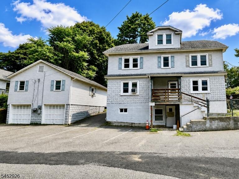 Property listing MLS 4049180 photo 1