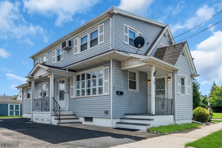 Property listing MLS 4049197 photo 1