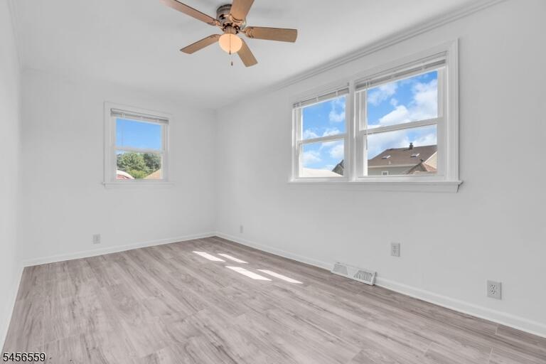 Property listing MLS 4049197 photo 12