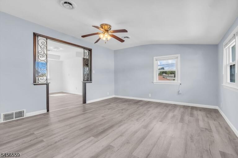 Property listing MLS 4049197 photo 28