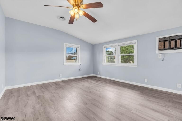 Property listing MLS 4049197 photo 30