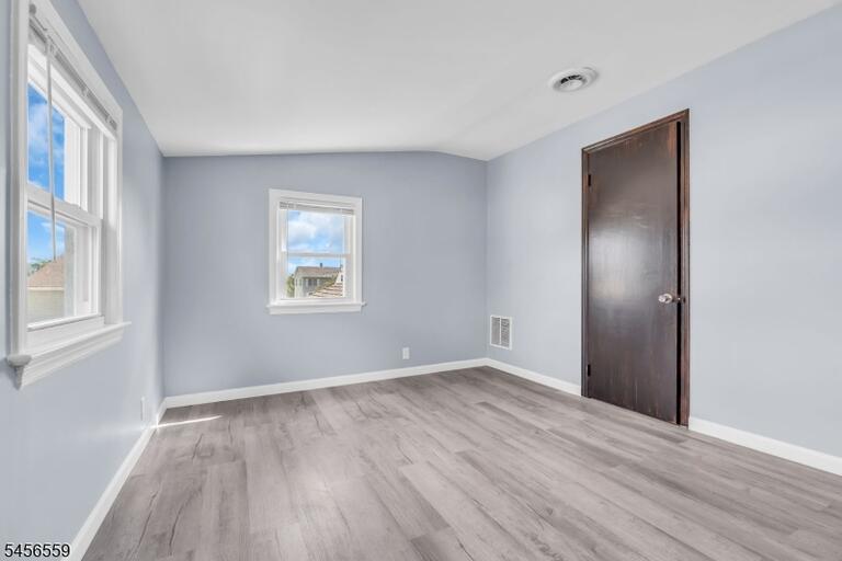 Property listing MLS 4049197 photo 31