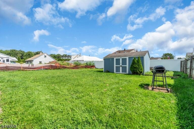 Property listing MLS 4049197 photo 43