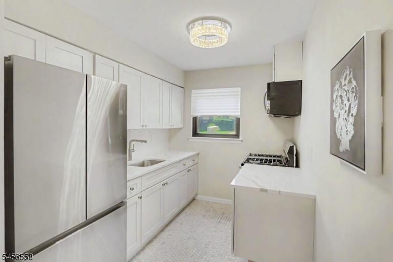 Property listing MLS 4049203 photo 5
